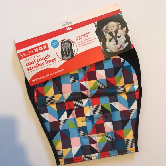 skip hop stroll and go cool touch stroller liner